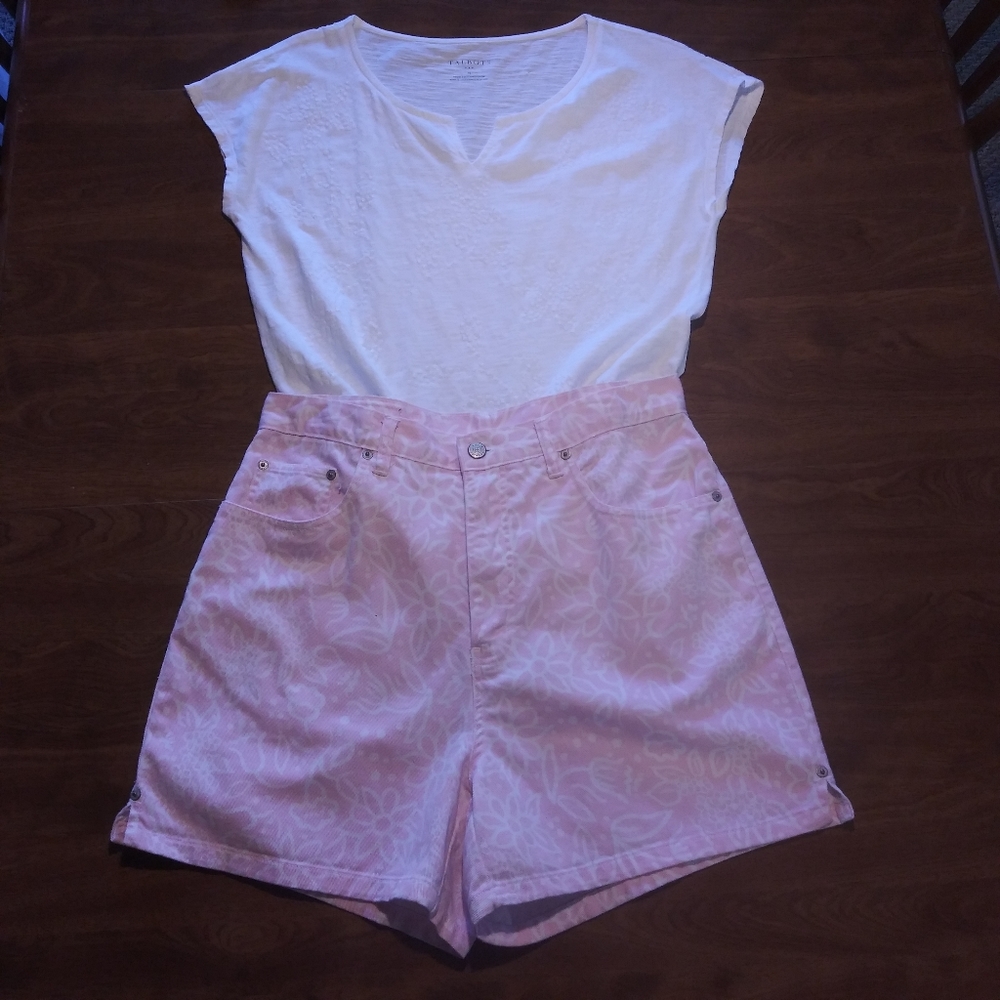 Bill Blass pink denim high rise shorts